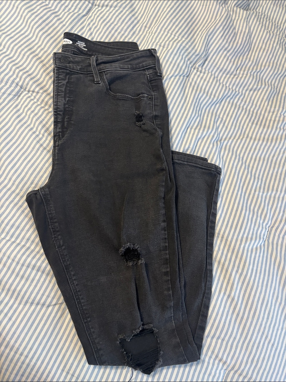 Old Navy Black High Rise Skinny Jeans with Distressed Knees